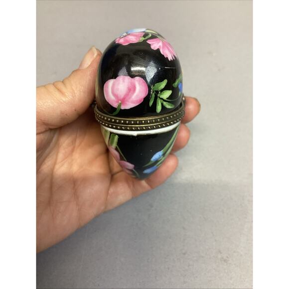 Vintage Floral Heart  Heart Trinket Box - Picture 2 of 9